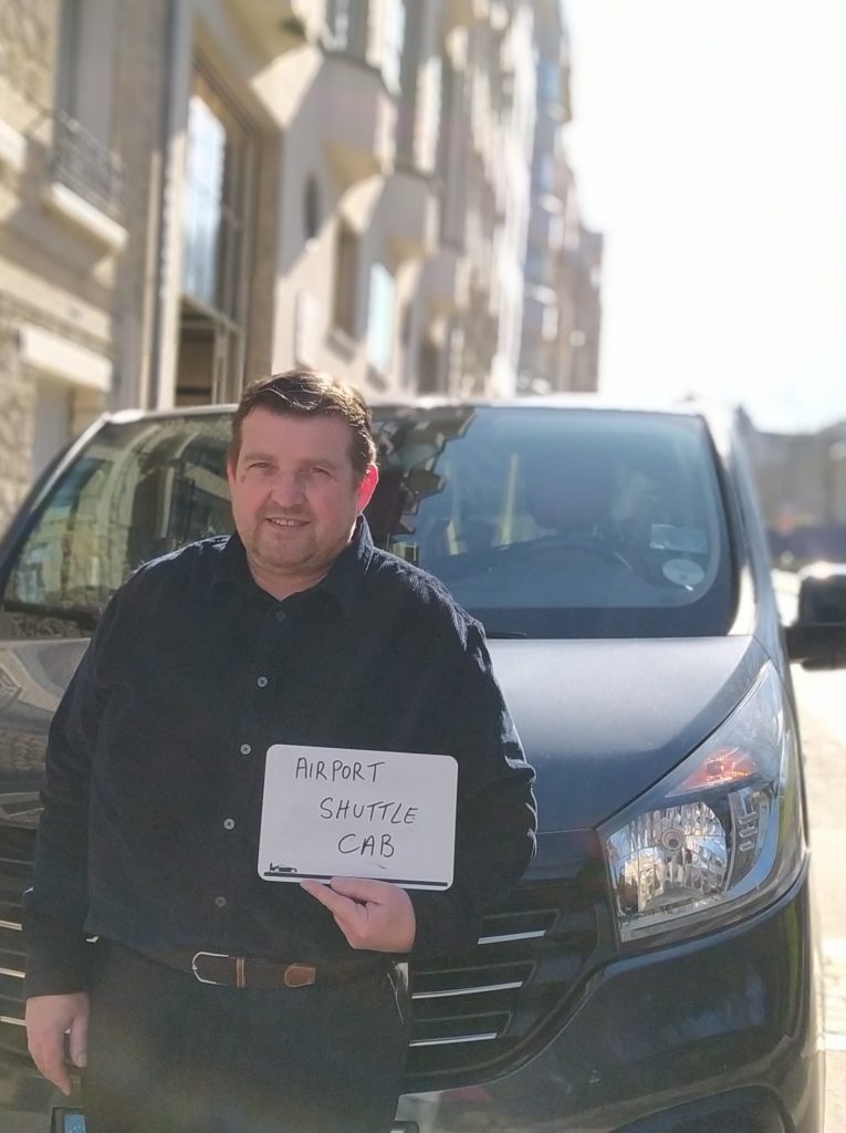 Navette aéroport Orly et CDG vers Disneyland